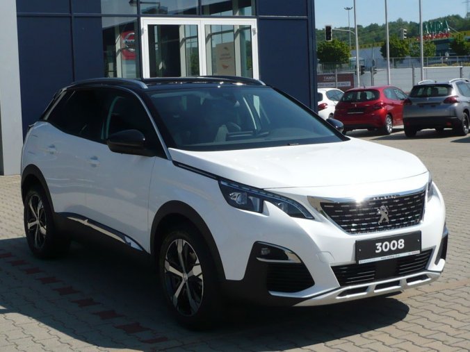 Peugeot 3008, ALLURE 1,2PureTech 130k MAN6 + NAVI + LED + HANDSFREE KUFR, barva bílá