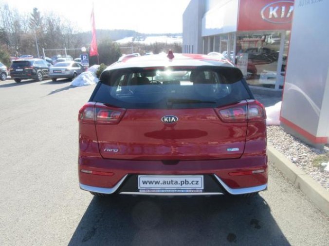 Kia Niro, 1.6 GDi 6 DCT HEV EXCLUSIVE, barva červená