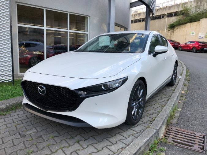 Mazda 3, 2.0i G 122K, barva bílá