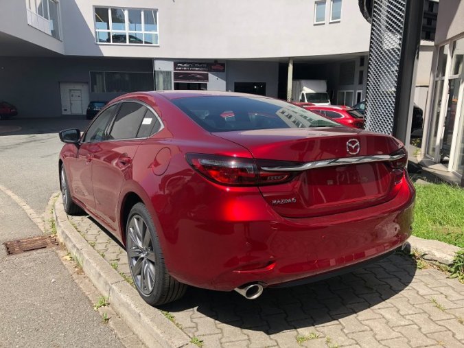 Mazda 6, 2.5i G 194K, barva červená