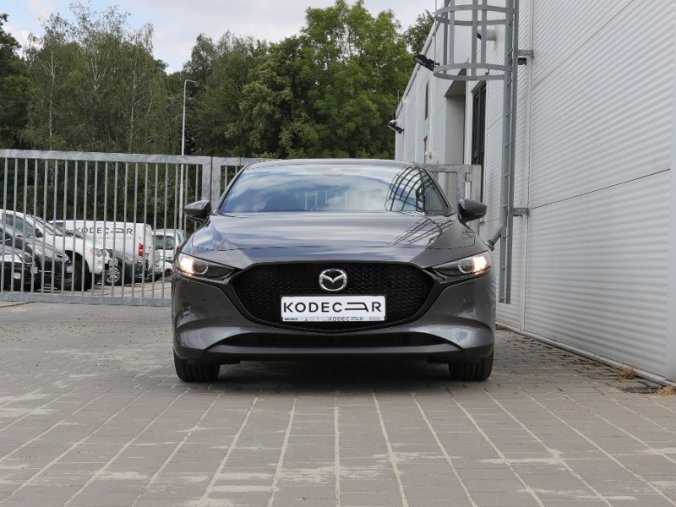 Mazda 3, Skyaktiv G122 MAN Plus, barva šedá