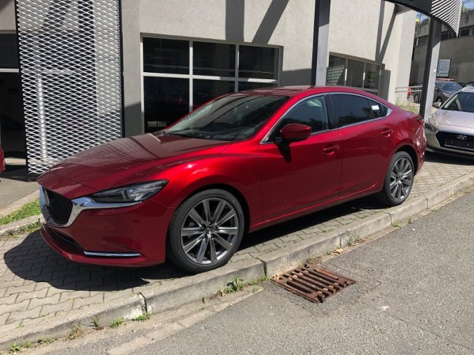 Mazda 6, 2.5i G 194K, barva červená