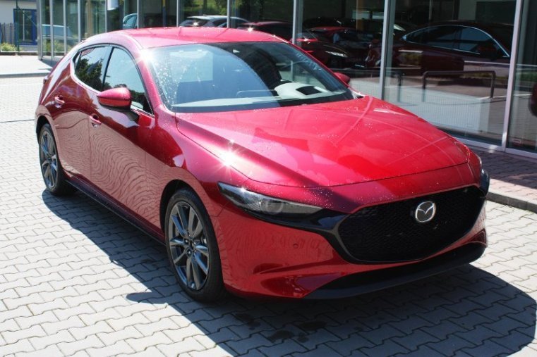 Mazda 3, SKYACTIV-G, barva červená