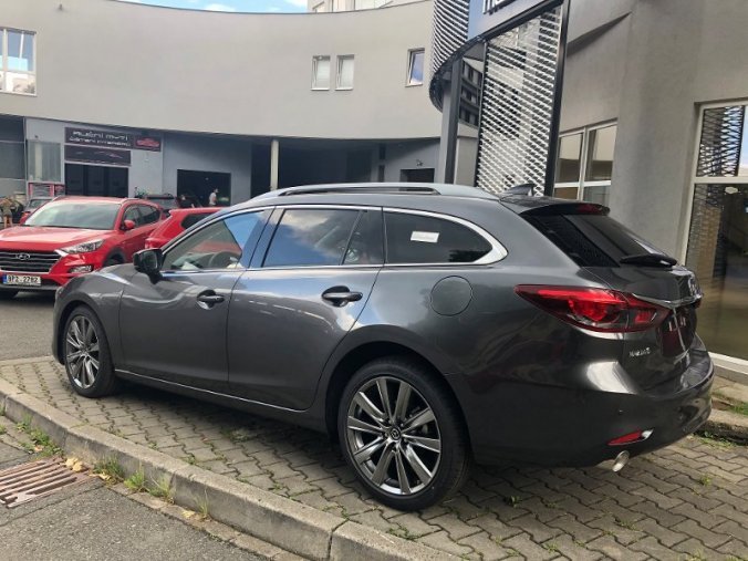 Mazda 6, 2.5i G 194K, barva šedá