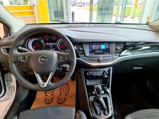 Opel Astra, Elegance Sports Tourer 1.5DVH, barva bílá