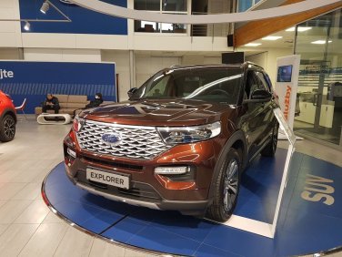 Ford Explorer - SUV, PLATINUM 5D 3,0 EcoBoost 336 kW / 457 k 10st. automatická