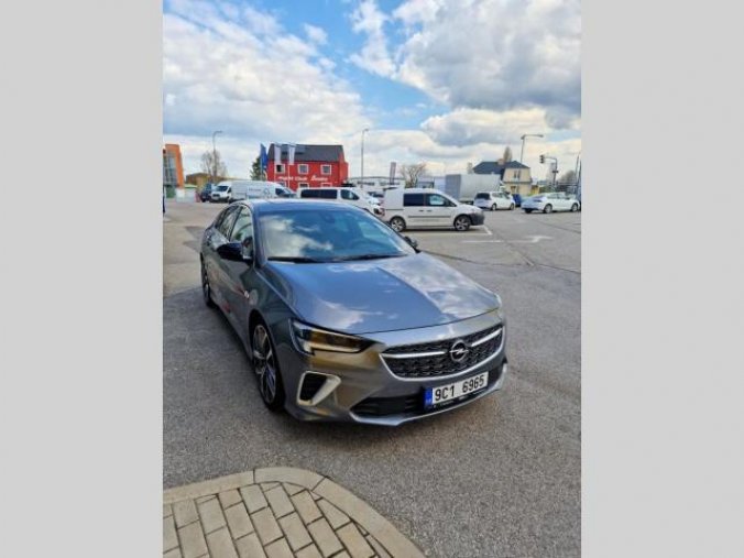 Opel Insignia, GSi GS 2.0T (169kW) AT9, barva šedá