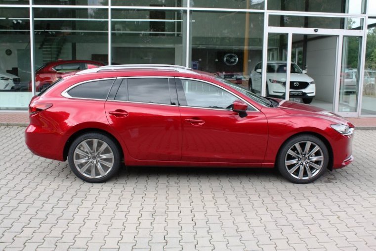 Mazda 6, SKYACTIV-G, barva červená