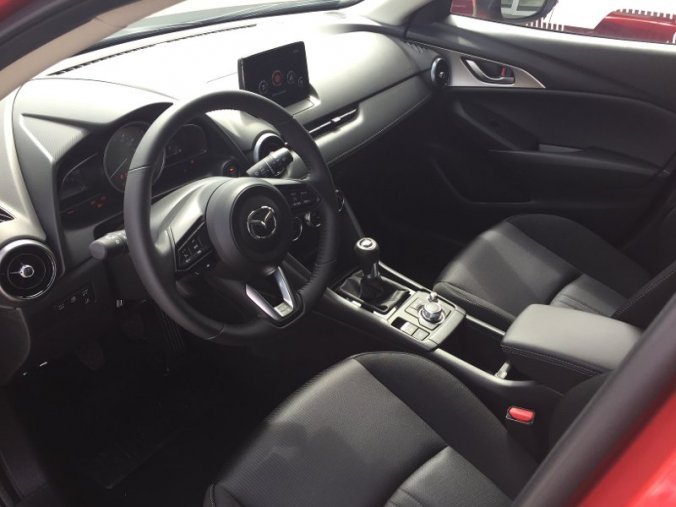 Mazda CX-3, 2,0 Skyactiv-G120, barva červená