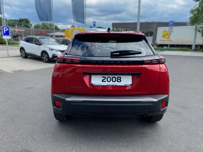 Peugeot 2008, Peugeot 2008 ALLURE PureTech 100 MAN6, barva červená