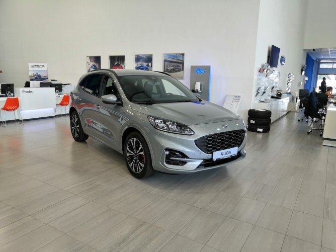 Ford Kuga, ST-Line X, 5dveřová, 2.0 EcoBlue (mHEV) 110 kW/150 k, 6st. manuální, barva stříbrná