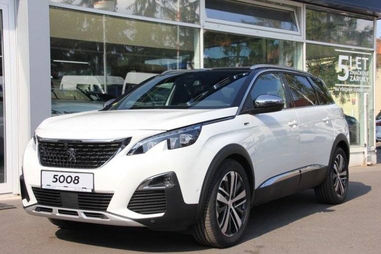 Peugeot 5008, GT 2,0 BlueHDI 180k EAT8, barva bílá