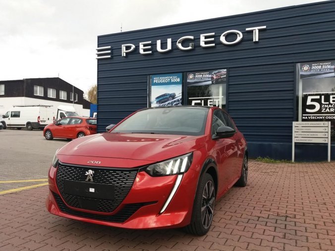 Peugeot 208, GT LINE 1.2 PureTech 130k EAT8, barva červená