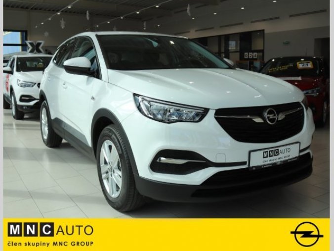 Opel Grandland X, SMILE 1.2 Turbo 96kW MT6, barva bílá