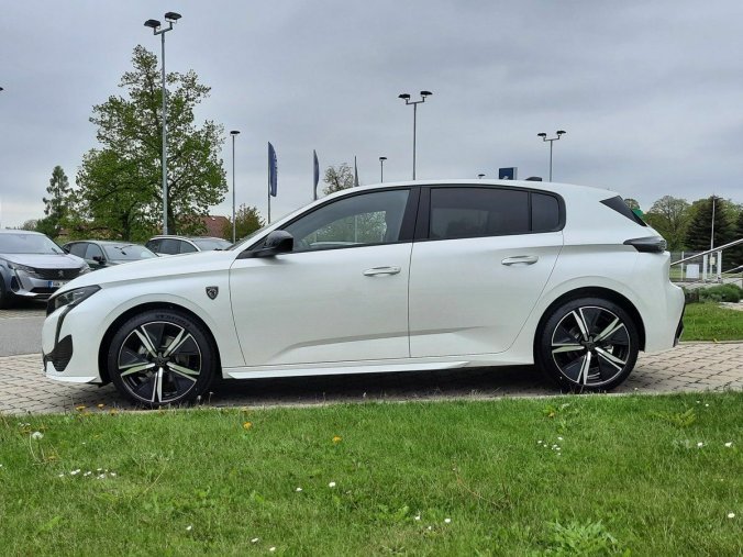 Peugeot 308, Peugeot 308 GT 1.2 PT 130k EAT8, barva bílá