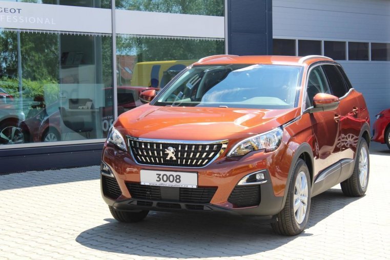 Peugeot 3008, ACTIVE 1.5 96kW, barva oranžová