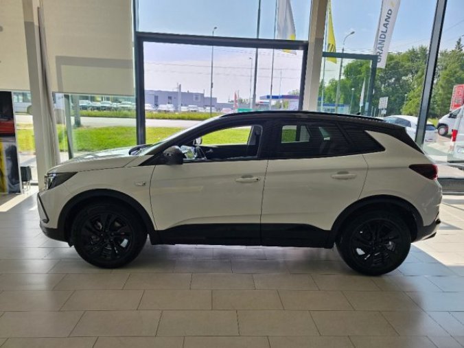 Opel Grandland X, GS Line 1.2Turbo AT8 (96kW), barva bílá