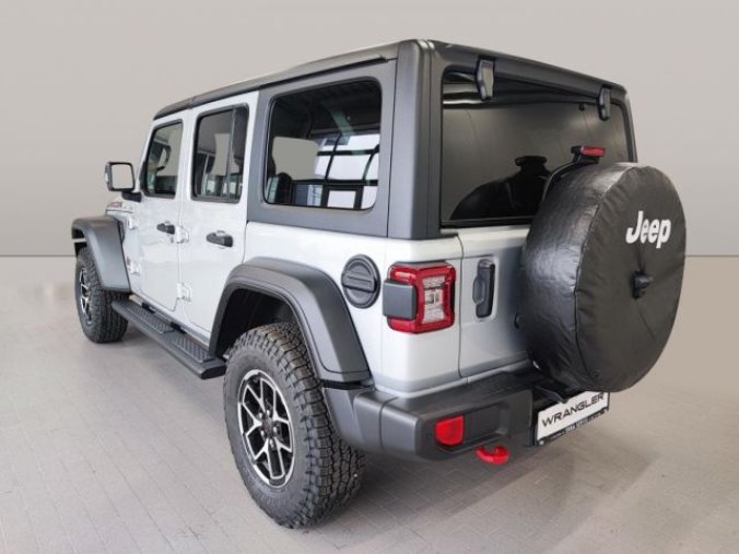 Jeep Wrangler, Rubicon 2.0 Turbo 4WD, barva stříbrná