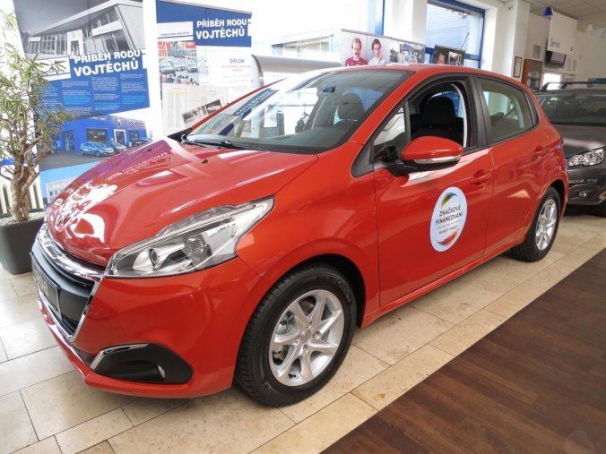 Peugeot 208, ACTIVE 1.2 PureTech MAN5, barva oranžová