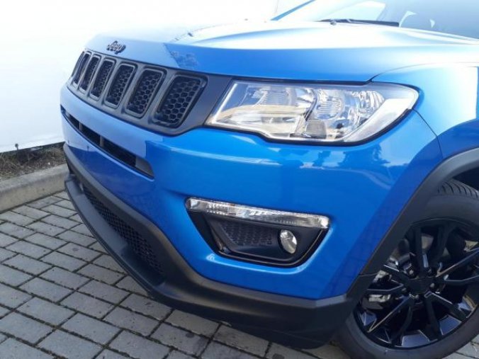 Jeep Compass, 1.3 150 PS NIGHT EAGLE automat, barva modrá