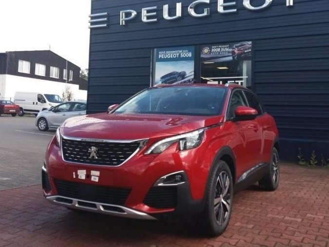 Peugeot 3008, ALLURE 1.5.BHDi 130k EAT8, barva červená