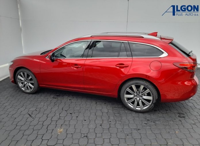 Mazda 6, 2,0i 165k, barva červená