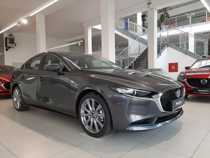 Mazda 3, 2,0 180k - odběr od 15.12.2019, barva šedá