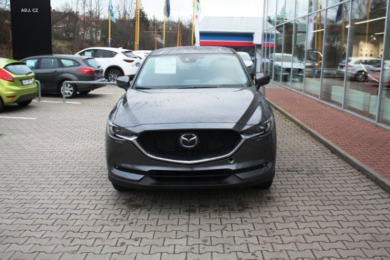 Mazda CX-5, SKYACTIV-G, barva šedá