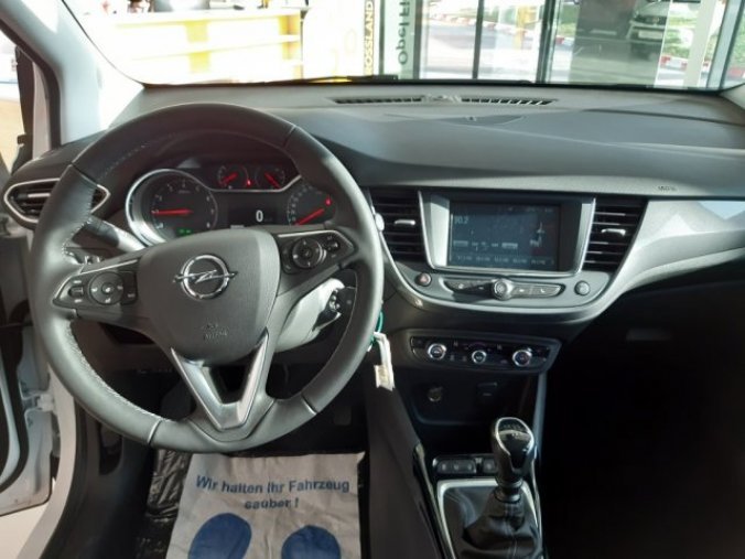 Opel Crossland X, Elegance 1.2TURBO (81kW) MT6, barva bílá