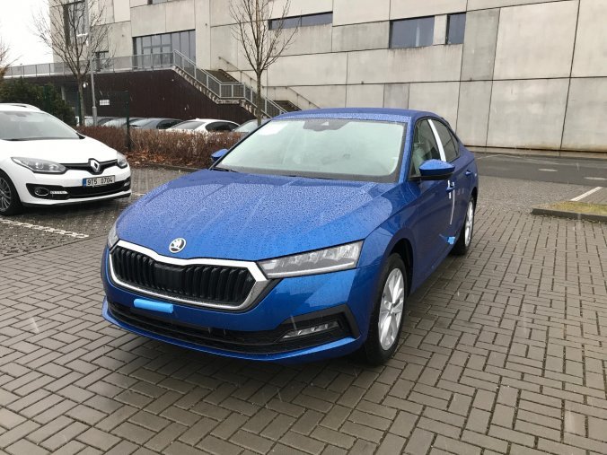 Škoda Octavia, 2,0 TDI 110 kW 6-stup. mech., barva modrá