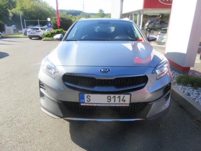 Kia XCeed, 1,4 T-GDi GPF 7DCT EXCLUSIVE, barva šedá