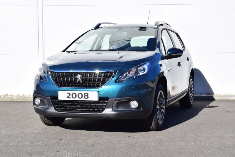 Peugeot 2008, ACTIVE 1.2 PureTech 82 S&S MAN5, barva zelená