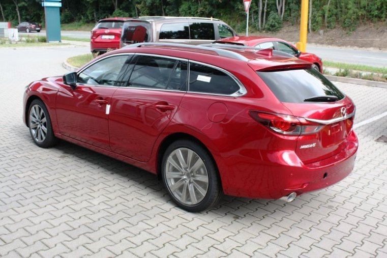 Mazda 6, SKYACTIV-G, barva červená