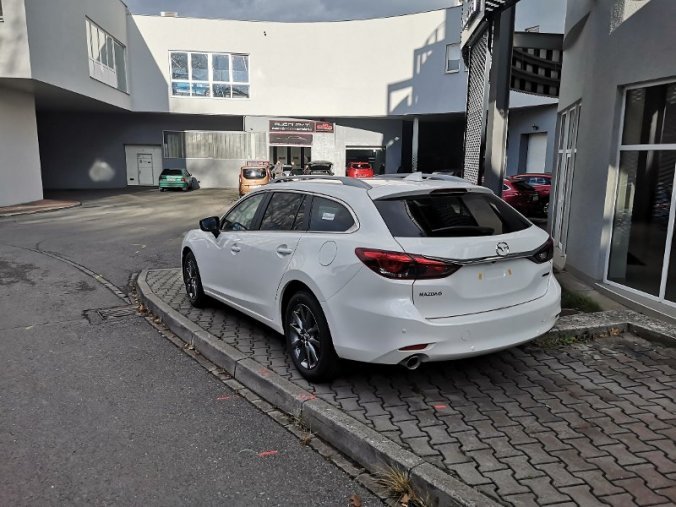 Mazda 6, 2.5i G 194K, barva bílá