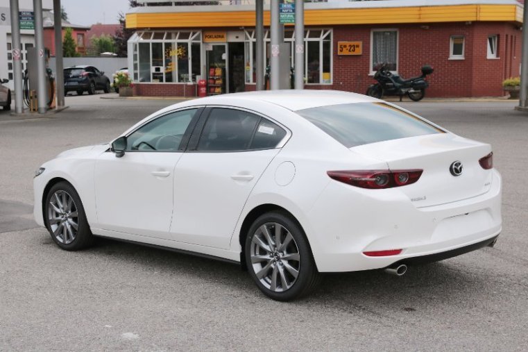 Mazda 3, 2,0 Skyactiv-G 122k, barva bílá