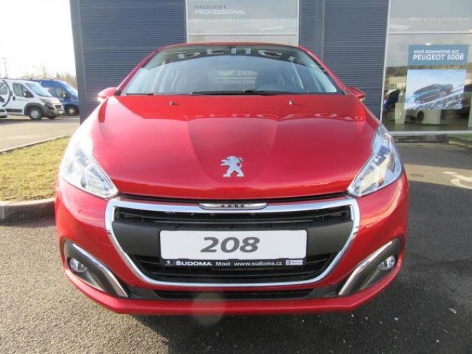 Peugeot 208, ACTIVE 1.2 PureTech 82k MAN5, barva červená