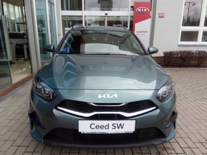 Kia Ceed, SW 1,5 TGDi TOP MY23, barva šedá