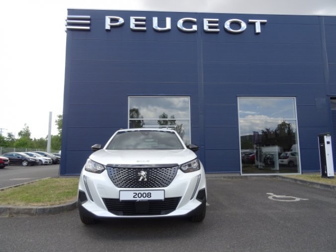 Peugeot 2008, ALLURE 1.2 PT 130k MAN6, barva bílá