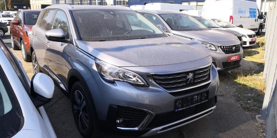 Peugeot 5008, ALLURE 1.5 BlueHDi 130k MAN6, barva šedá