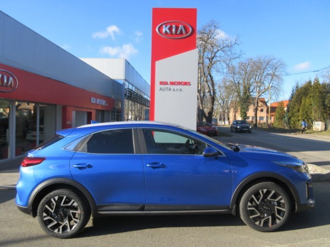 Kia XCeed, 1,5 T-GDi GPF 7DCT TOP, barva červená