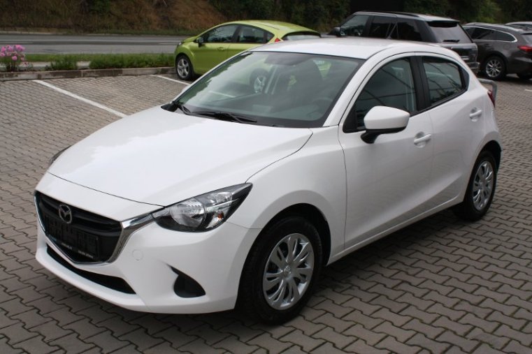 Mazda 2, SKYACTIV-G, barva bílá