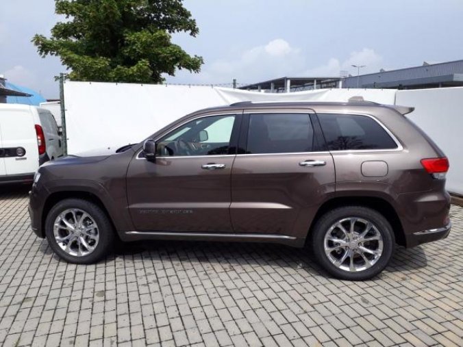 Jeep Grand Cherokee, 3,0 CRD V6 4x4 250k Summit, barva hnědá