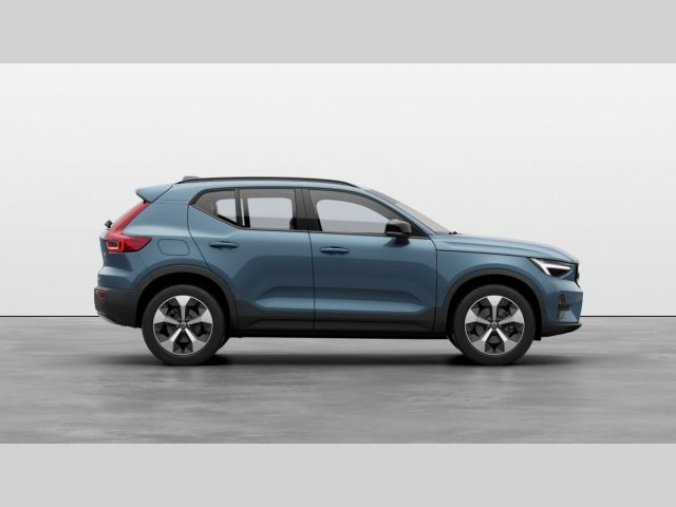 Volvo XC40, B4 2.0L 197+14 HP AT7 FWD Ultr, barva modrá