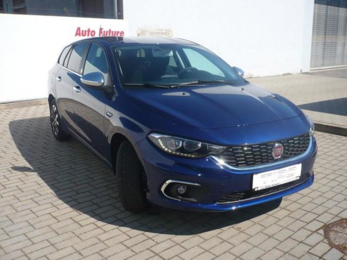 Fiat Tipo, SW 1.4 95k Mirror, barva modrá