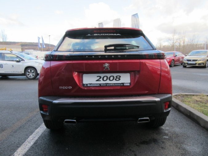 Peugeot 2008, ACTIVE 1.2  PureTech 130k MAN6, barva červená