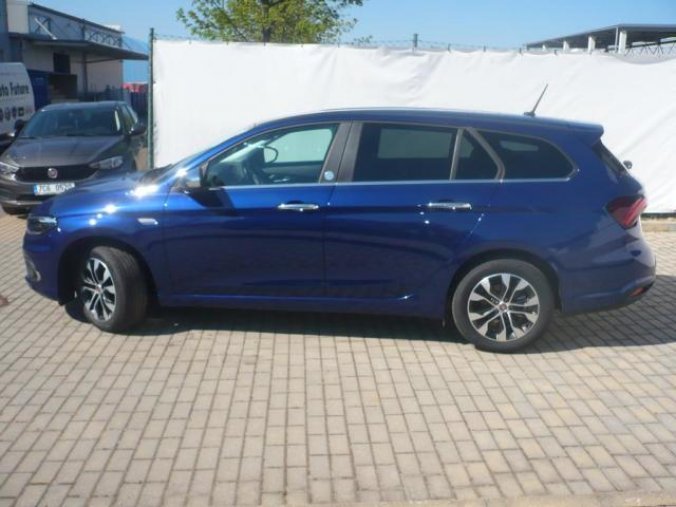 Fiat Tipo, SW 1.4 95k Mirror, barva modrá