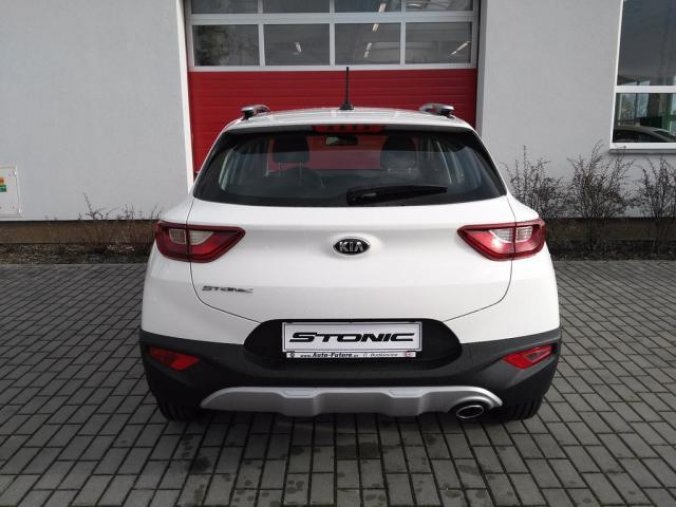 Kia Stonic, 1,2 CVVT Comfort, barva bílá