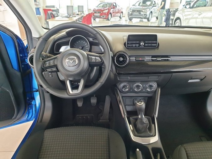 Mazda 2, 1,5G 175, barva modrá