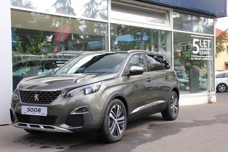 Peugeot 5008, GT 2,0 BlueHDI 180k EAT8, barva šedá