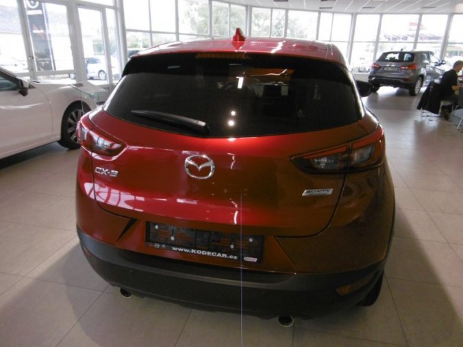 Mazda CX-3, 2,0i 88kW, barva červená